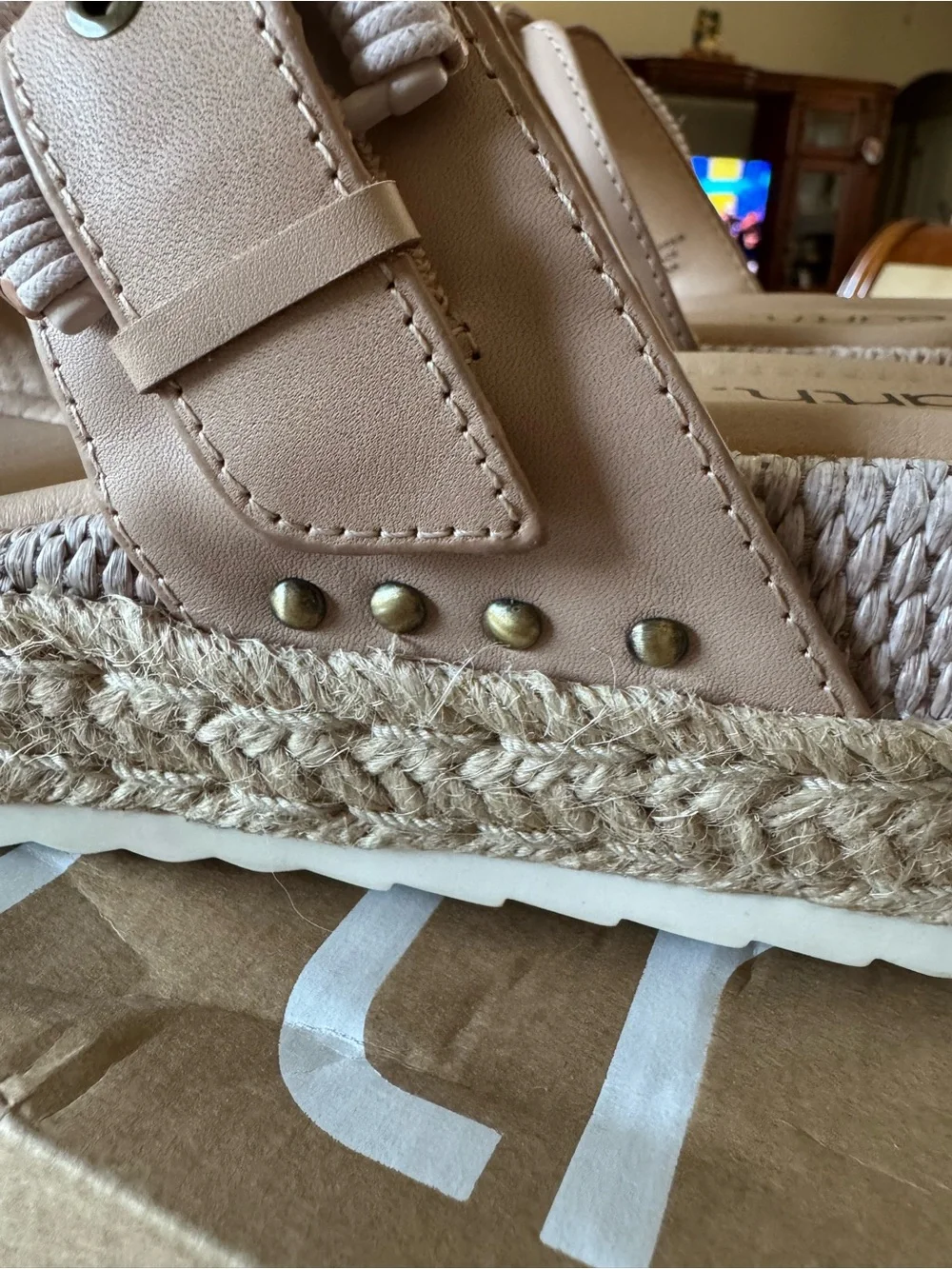 Earth comfortable espadrille